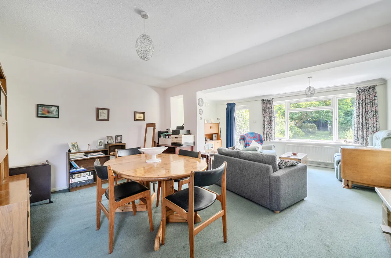 Guildford Road, Lightwater, Surrey, GU18 5RA, photo 4