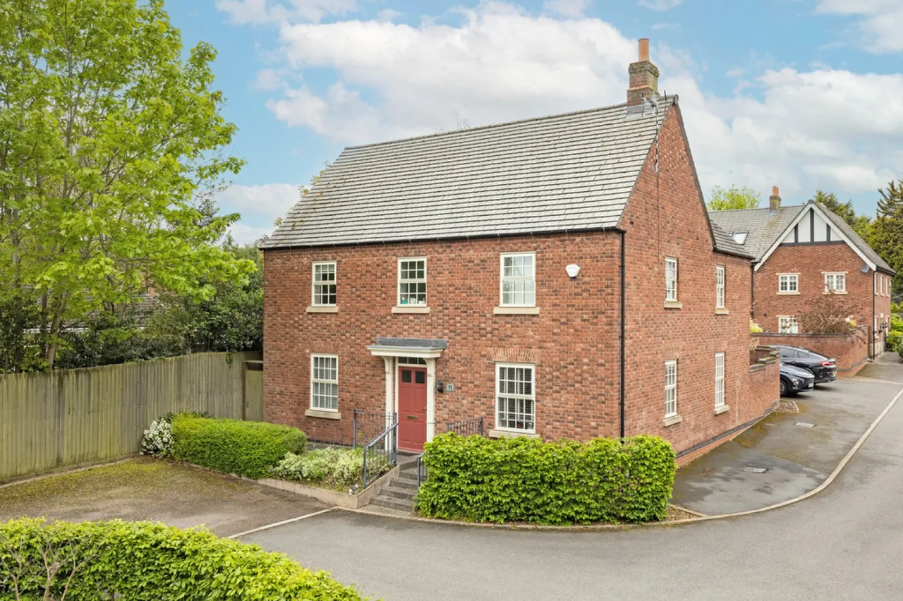 4 bed house for sale, De Lacy Court, Castle Donington, DE74
