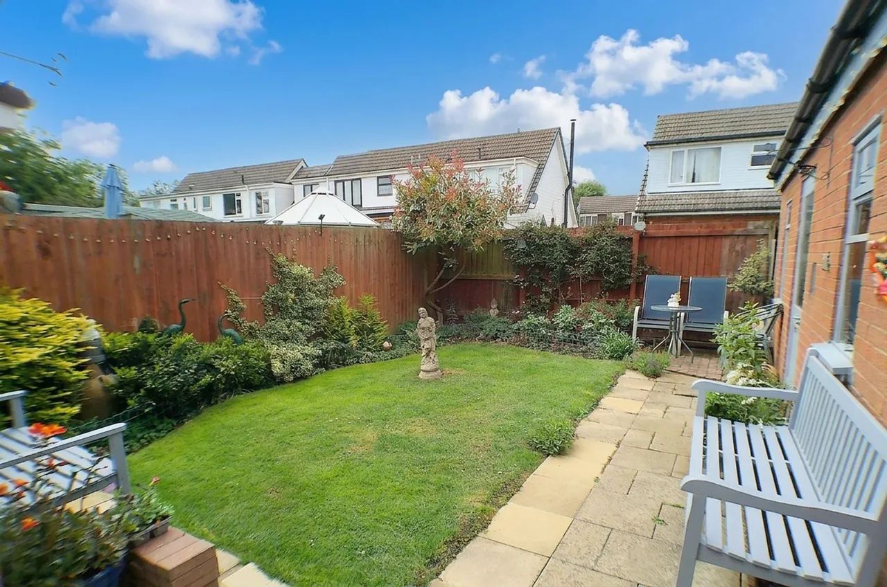 Cox Drive, Bottesford, NG13, photo 14