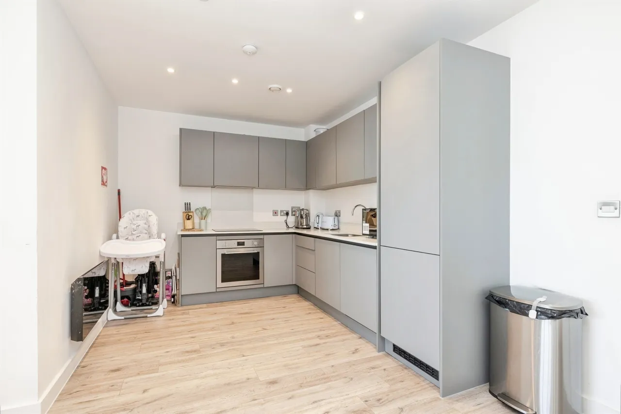 Cherry Tree Road, Watford, WD24, photo 4