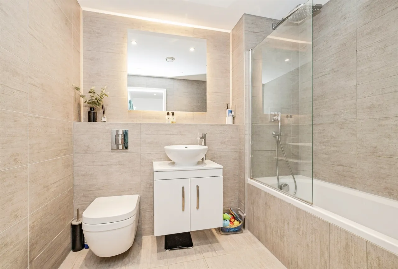 Cherry Tree Road, Watford, WD24, photo 5