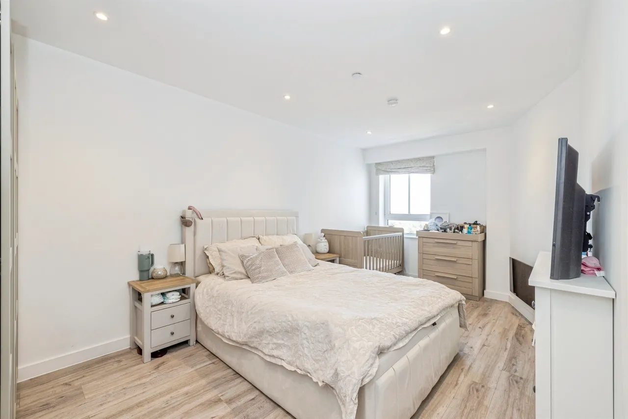 Cherry Tree Road, Watford, WD24, photo 6