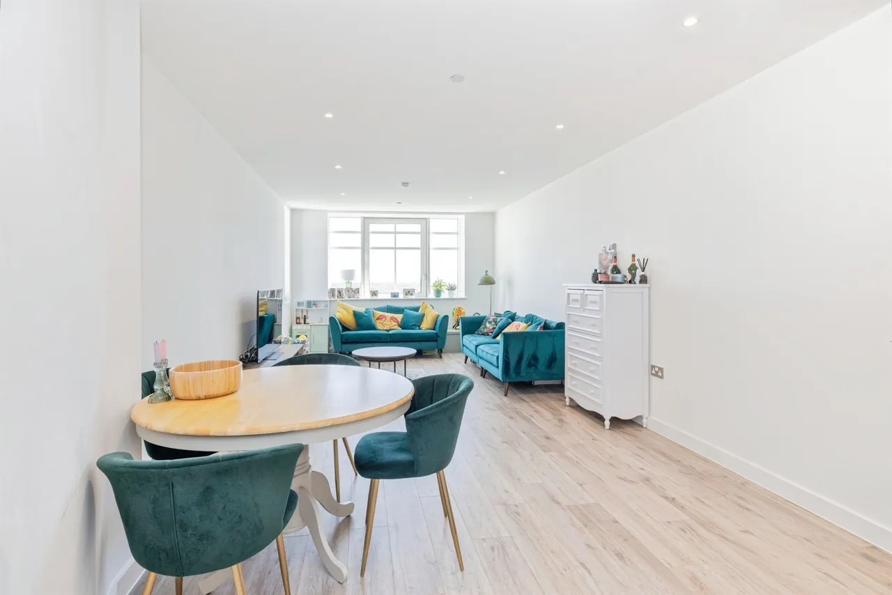 Cherry Tree Road, Watford, WD24, photo 11