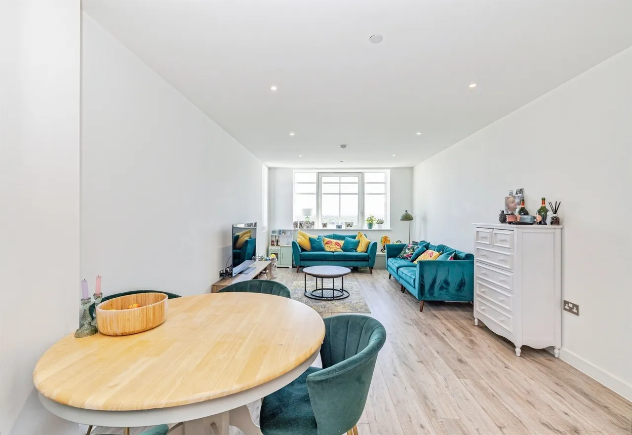 Cherry Tree Road, Watford, WD24, photo 10