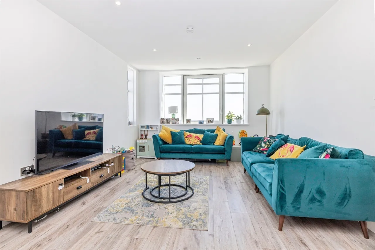 Cherry Tree Road, Watford, WD24, photo 8
