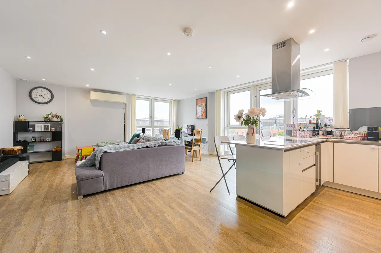 47 Poldo House, 24 Cable Walk, London, photo 7