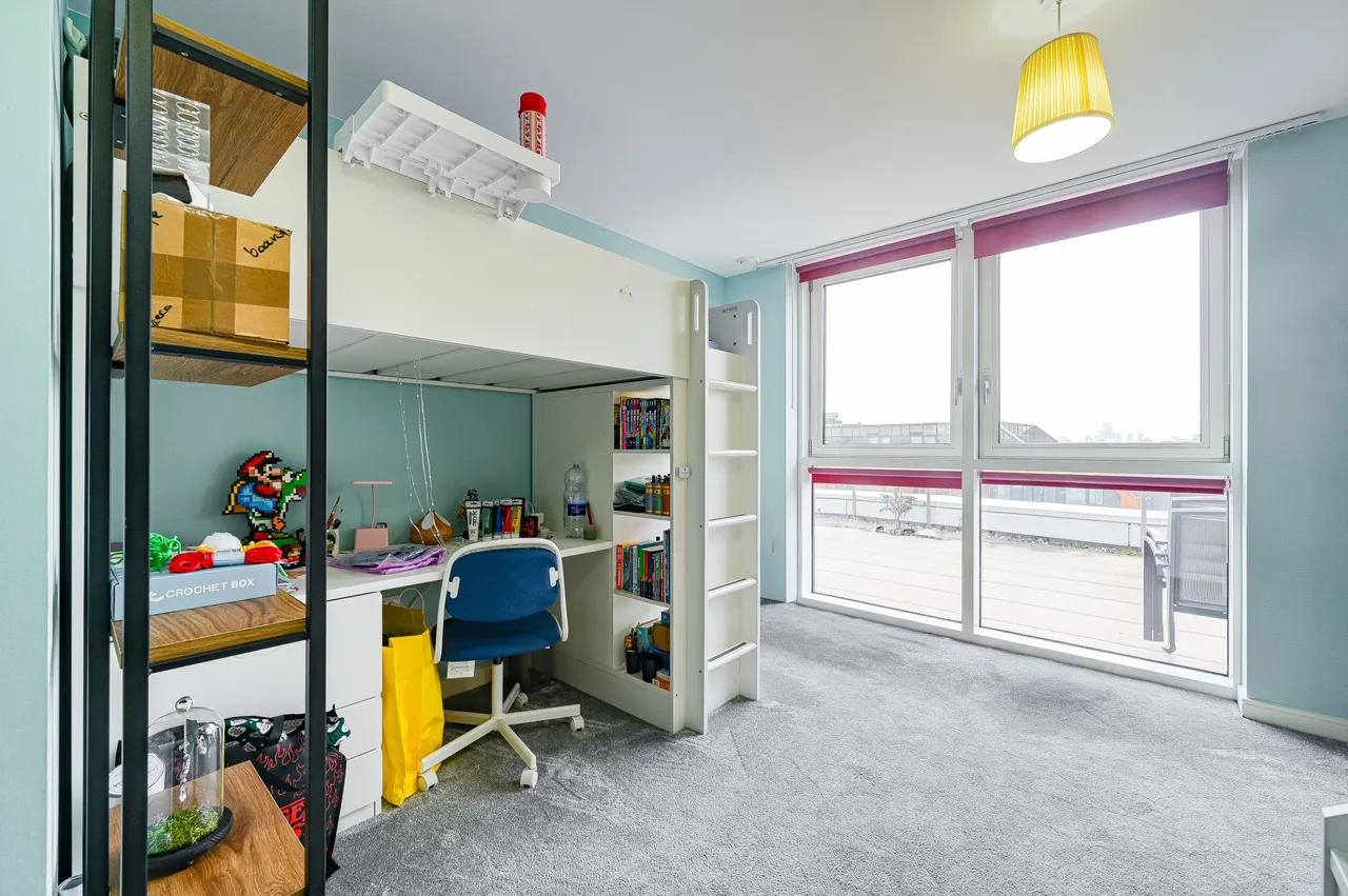 47 Poldo House, 24 Cable Walk, London, photo 12