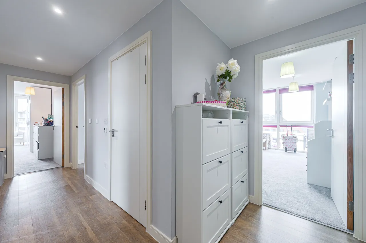 47 Poldo House, 24 Cable Walk, London, photo 9