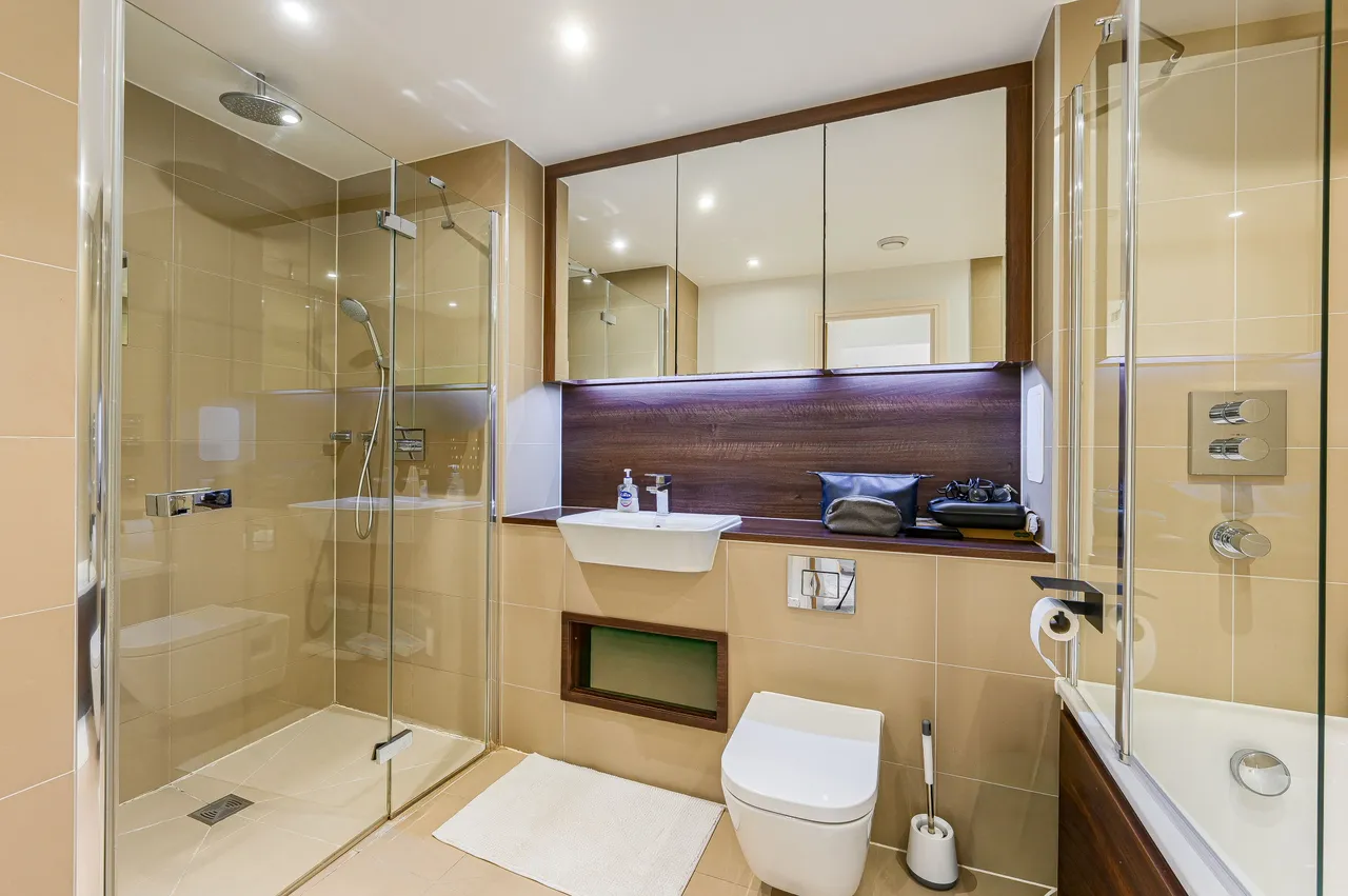 47 Poldo House, 24 Cable Walk, London, photo 11