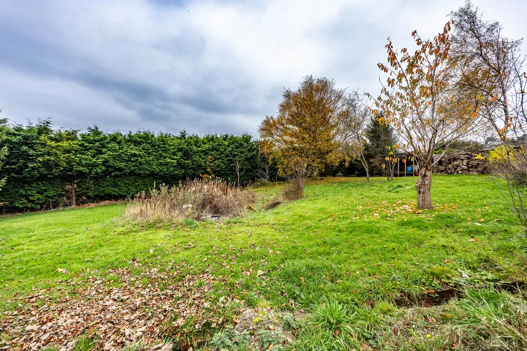 Whitwell Green Lane, Elland, photo 41