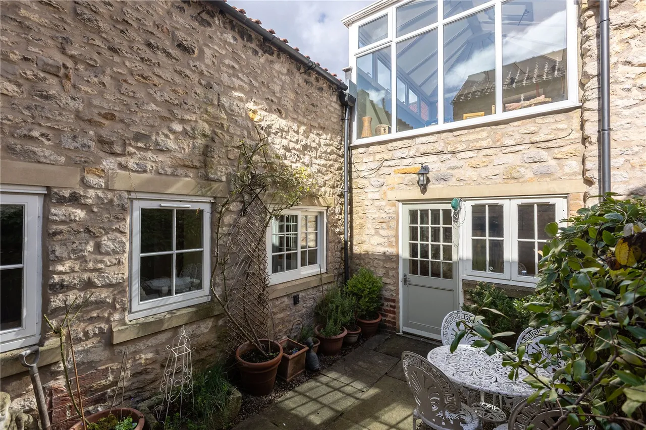 Park Street, Hovingham, York, North Yorkshire, YO62 4JZ, photo 7