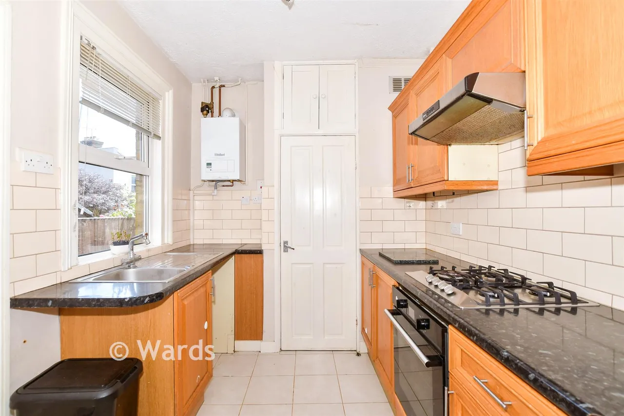 Tonbridge Road, Maidstone, ME16, photo 3