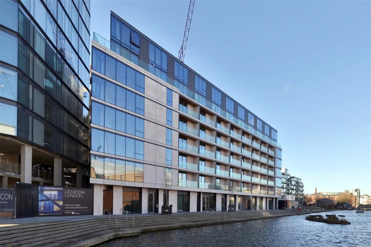 2 bed flat to rent, City Road, London, EC1V
