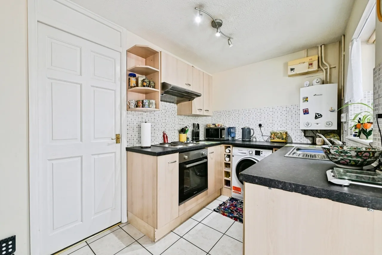Nicholas Road, Beeston, NG9, photo 5