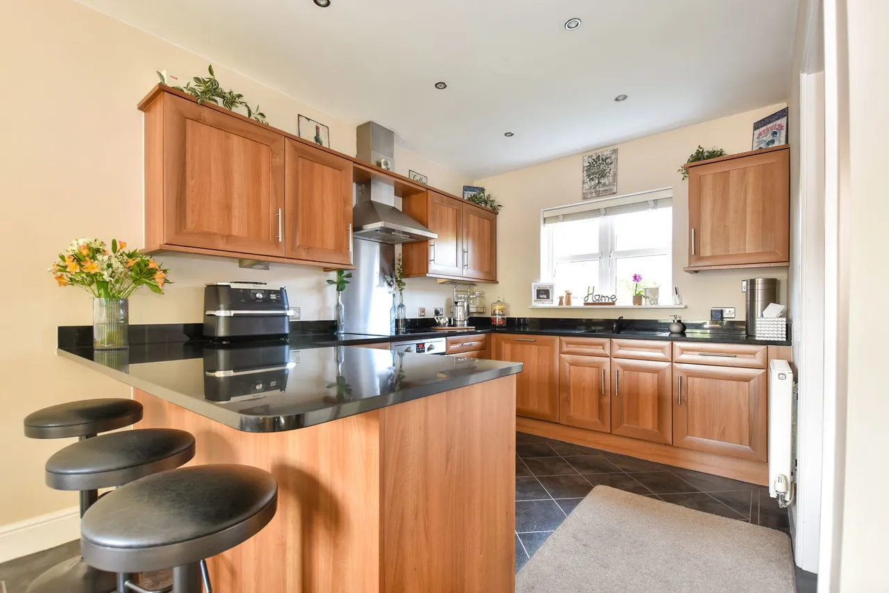 St. Annes Drive, Stanley, WF1, photo 9