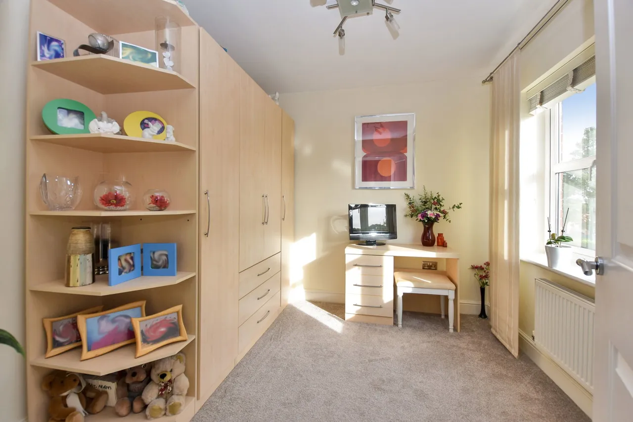 St. Annes Drive, Stanley, WF1, photo 25
