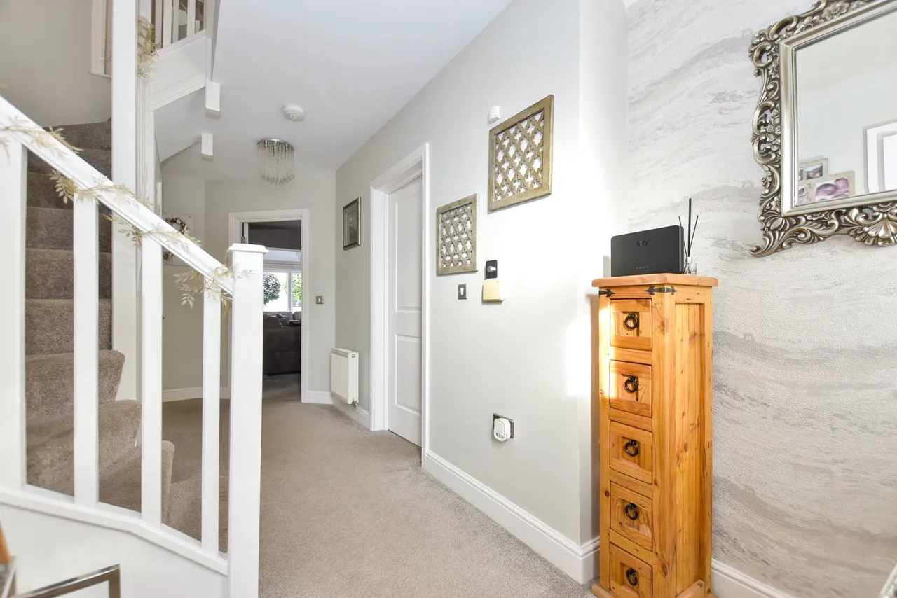 St. Annes Drive, Stanley, WF1, photo 13