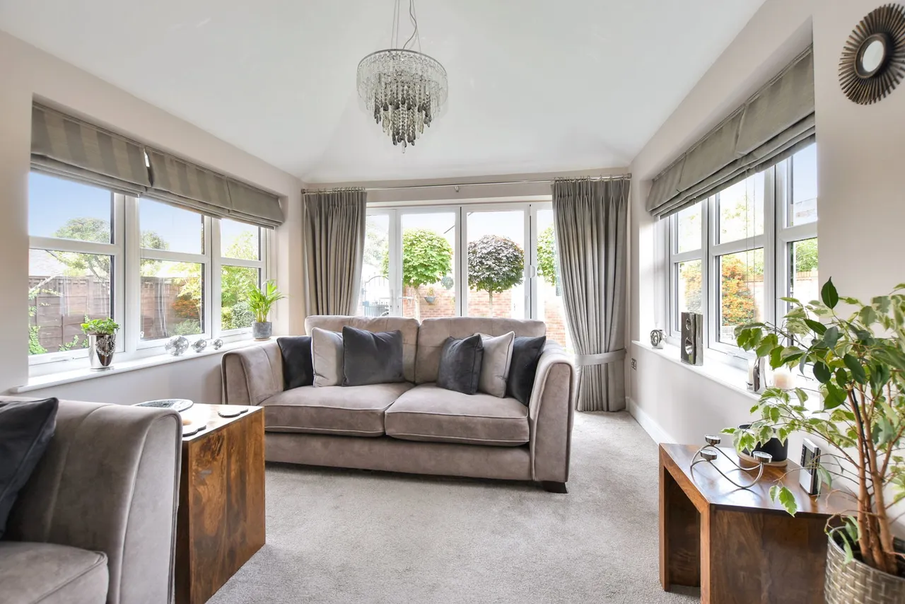 St. Annes Drive, Stanley, WF1, photo 6