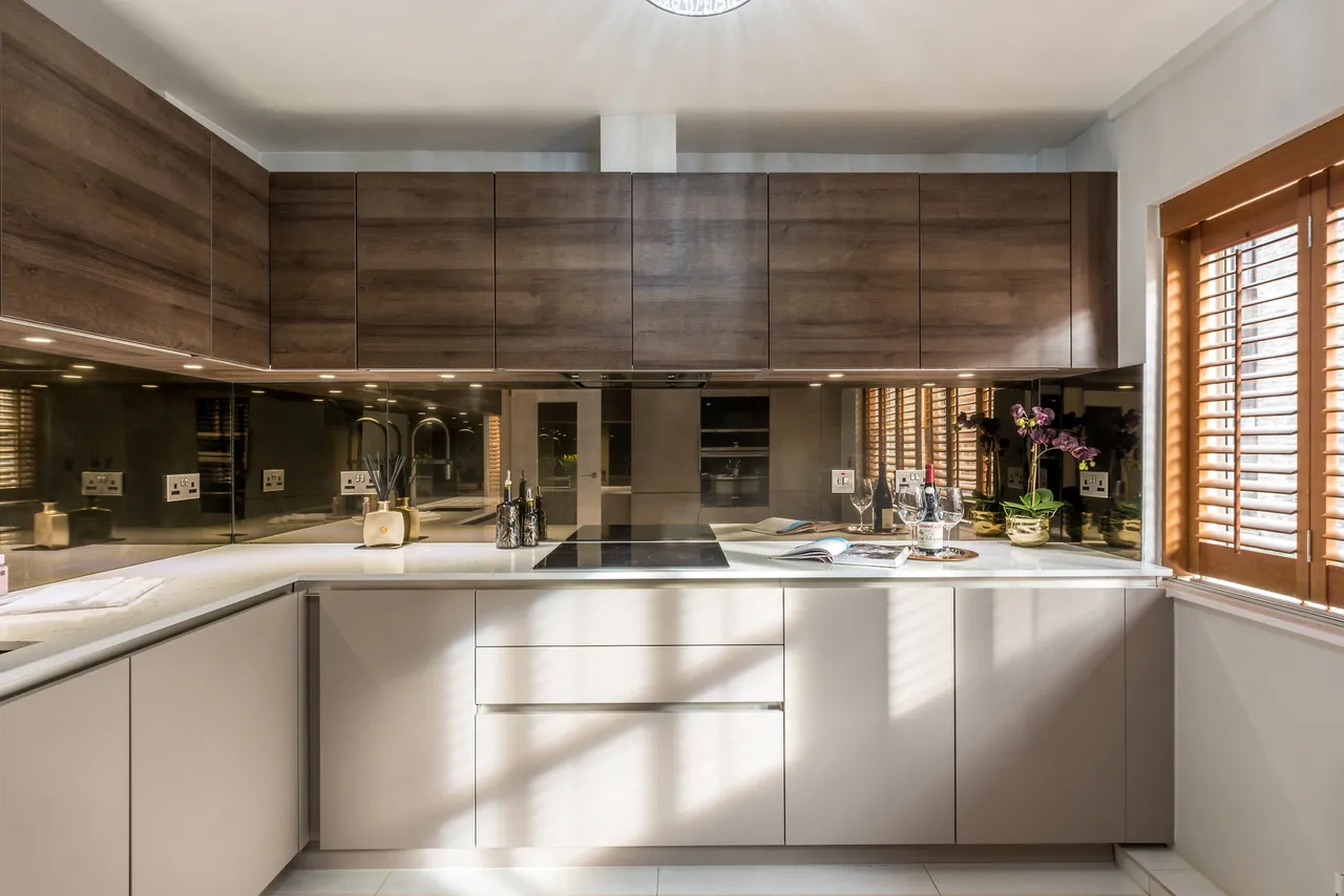 6 Park Crescent Mews East, London, photo 2