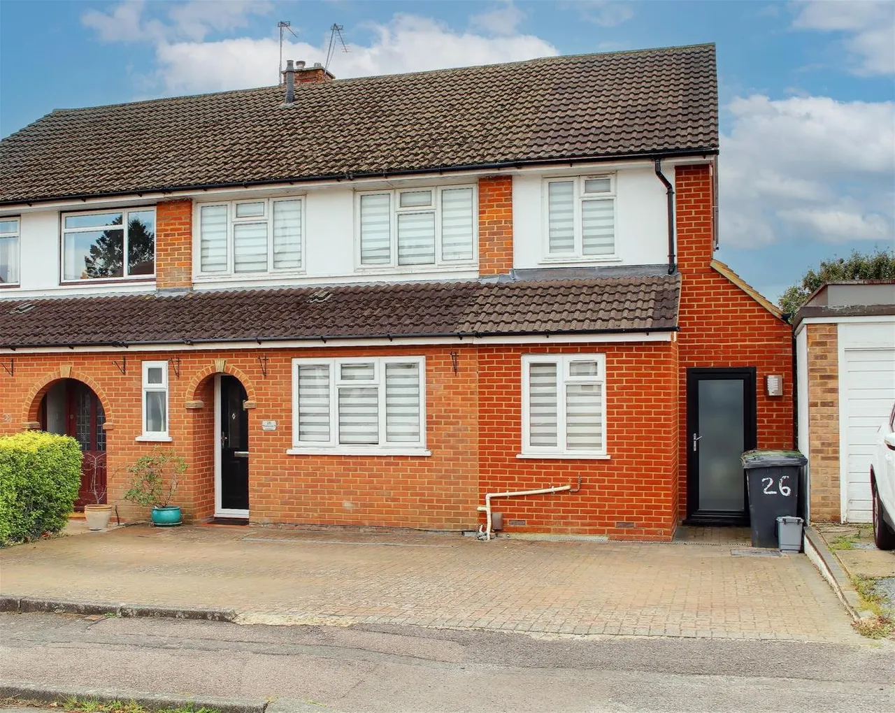 4 bed house for sale — Hatherleigh Gardens, Potters Bar EN6 5HZ