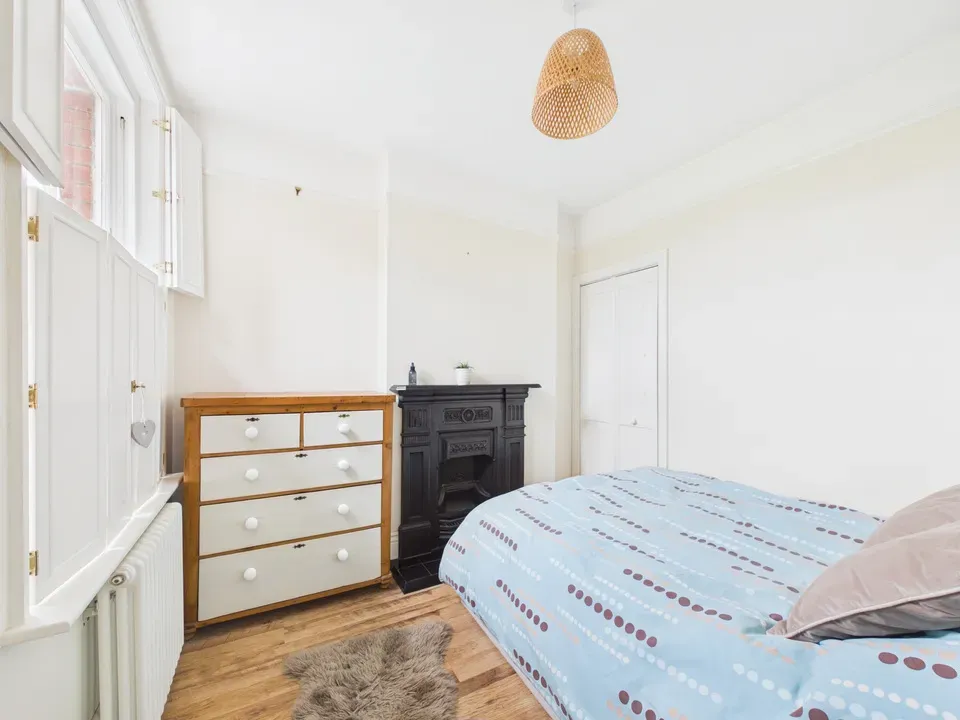 Percy Road, Horsham, West Sussex, photo 5