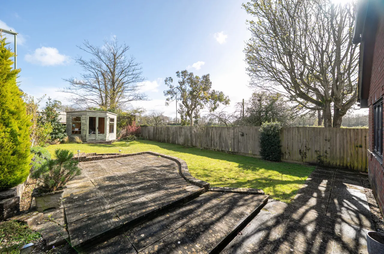 Loader Close, Kings Worthy, SO23, photo 14