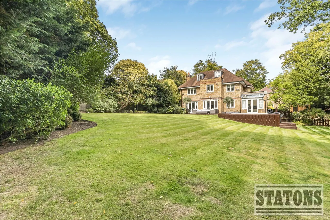 Burwood Place, Hadley Wood, Hertfordshire, EN4 0NB, photo 38
