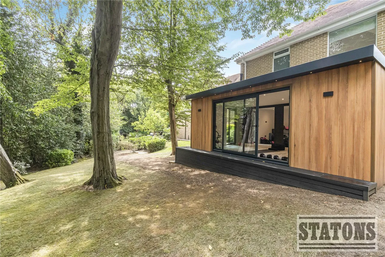Burwood Place, Hadley Wood, Hertfordshire, EN4 0NB, photo 33