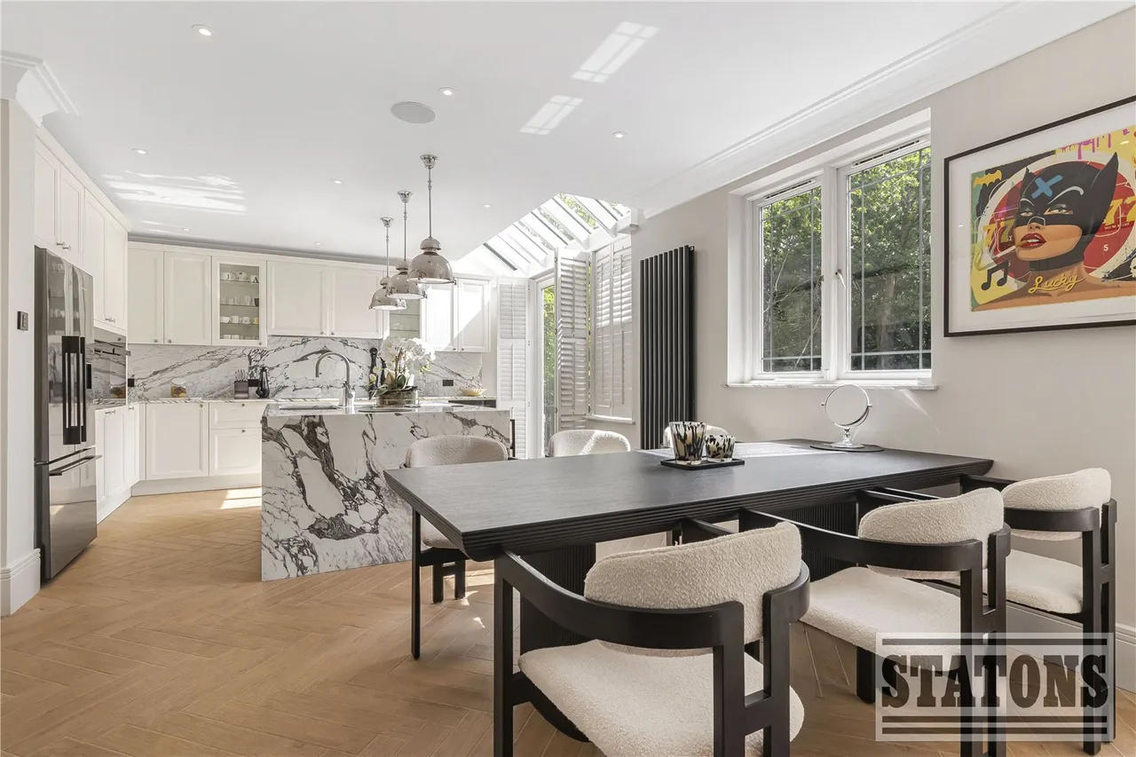 Burwood Place, Hadley Wood, Hertfordshire, EN4 0NB, photo 10