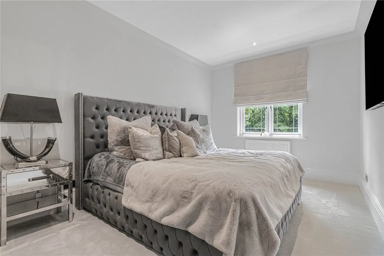 Burwood Place, Hadley Wood, Hertfordshire, EN4 0NB, photo 24
