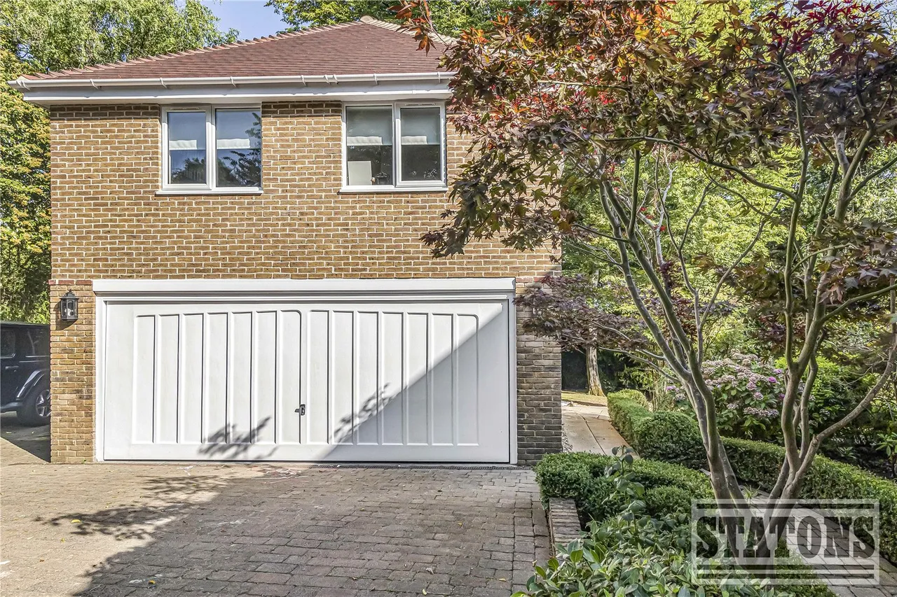 Burwood Place, Hadley Wood, Hertfordshire, EN4 0NB, photo 31