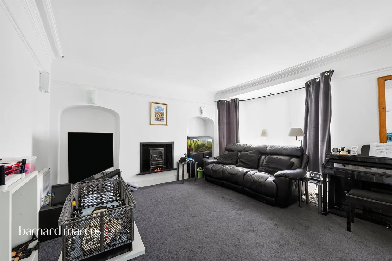 Bushey Road, Sutton, photo 5