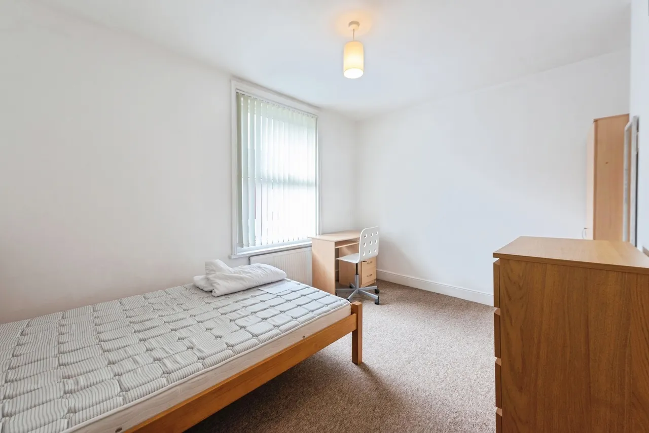 Percy Road, Southsea, PO4, photo 14