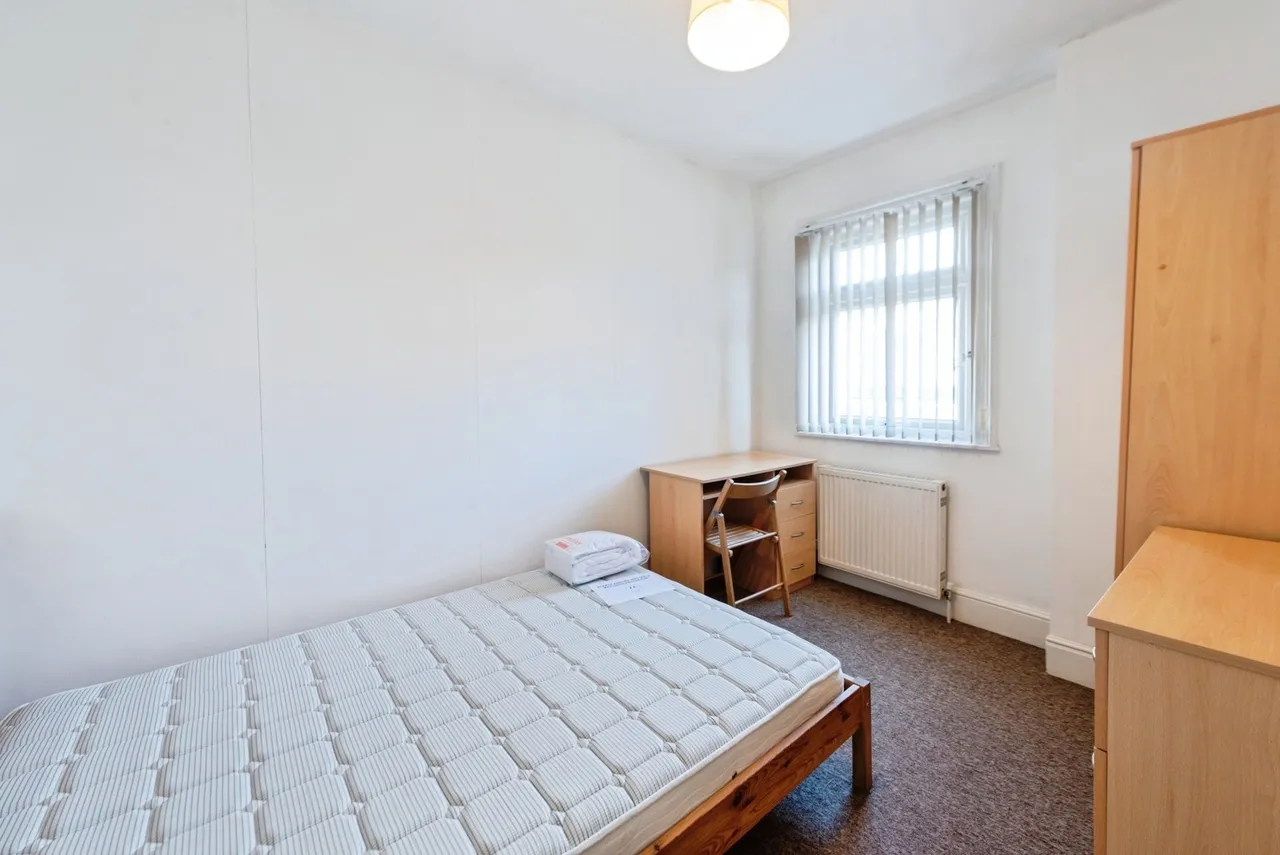 Percy Road, Southsea, PO4, photo 7