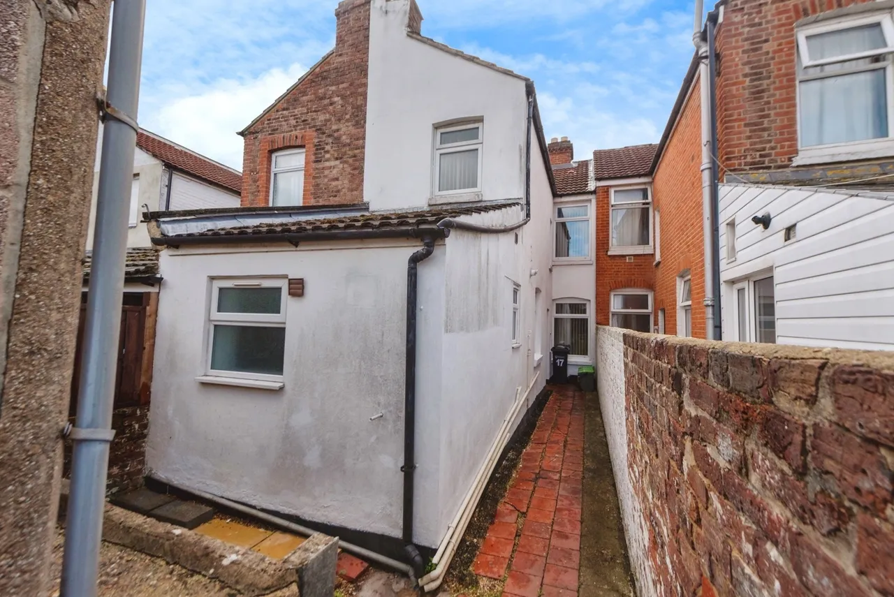 Percy Road, Southsea, PO4, photo 9