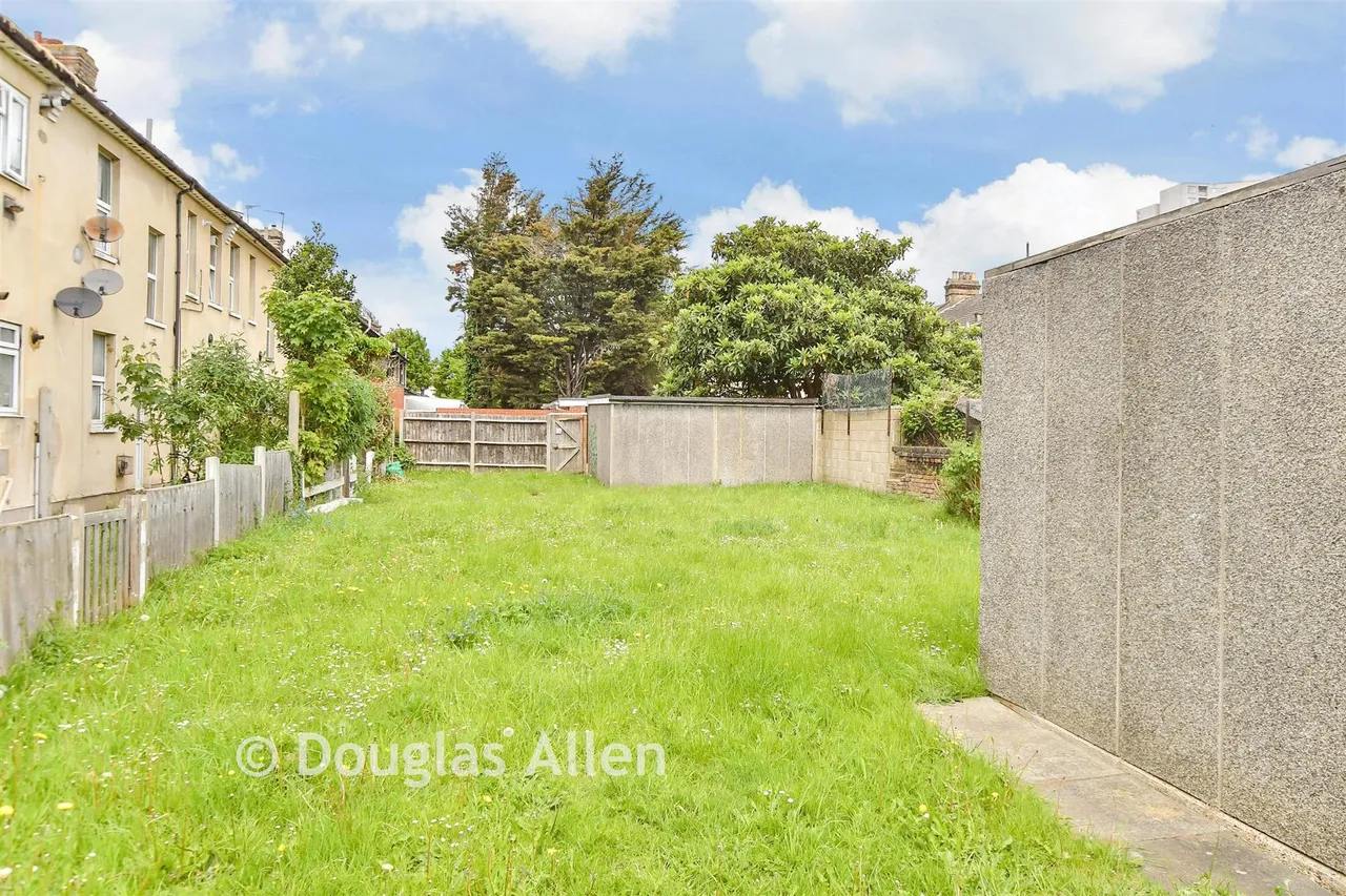 Woodlands Road, Ilford, IG1, photo 8