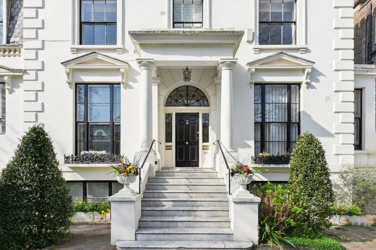 3 bed flat to rent, Addison Road, London, W14