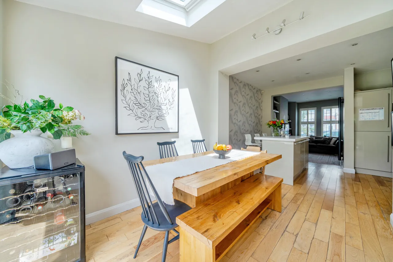 3 bed house for sale — Gore Road, Raynes Park, London, SW20