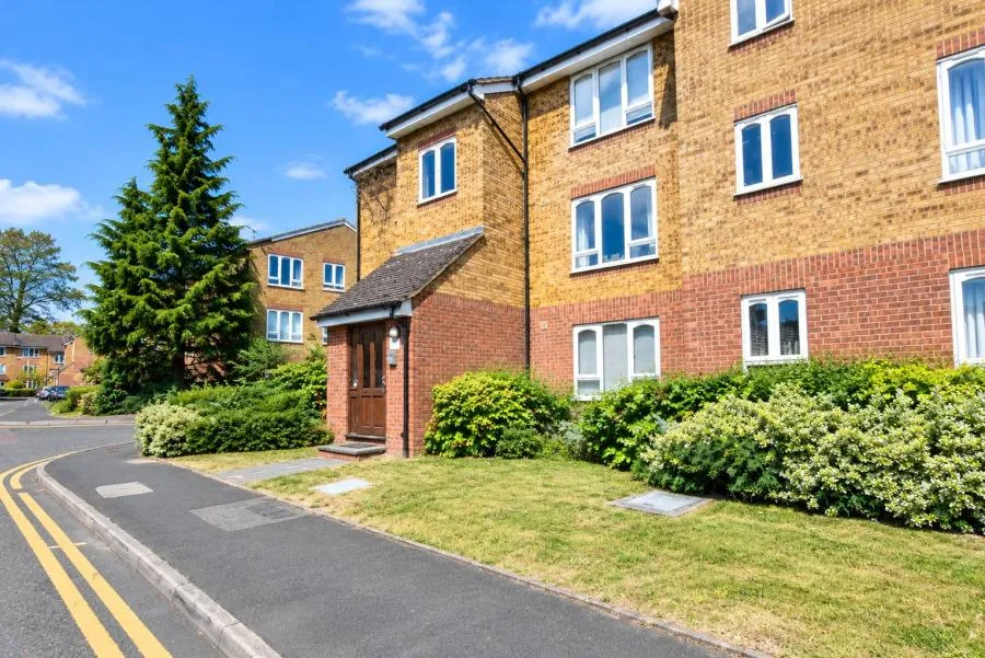 Frazer Close, Romford, RM1, photo 4