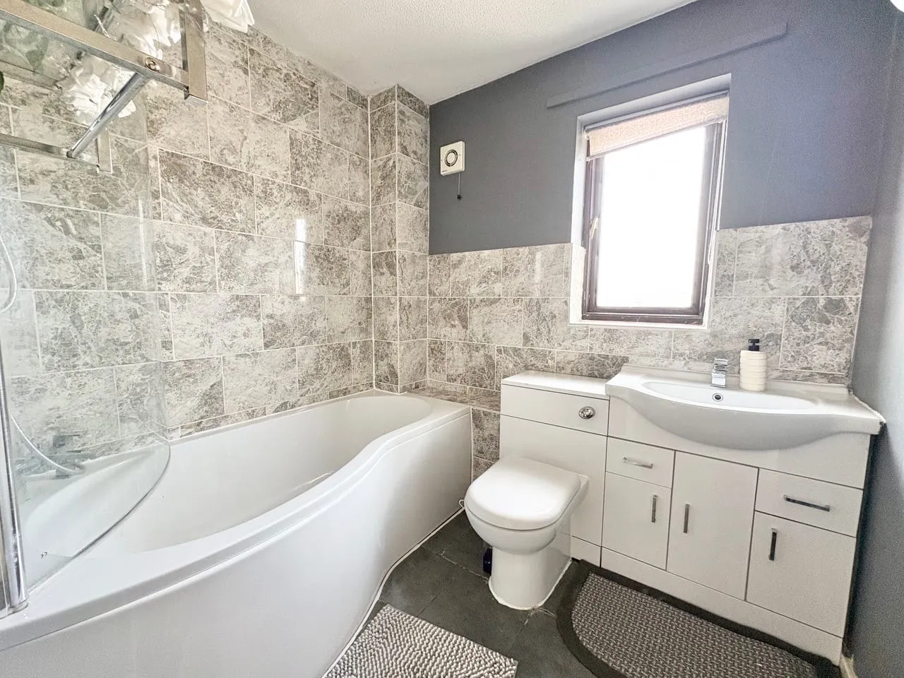 Ticehurst Close, Kents Hill, Milton Keynes, Milton Keynes, MK7 6BG, photo 5