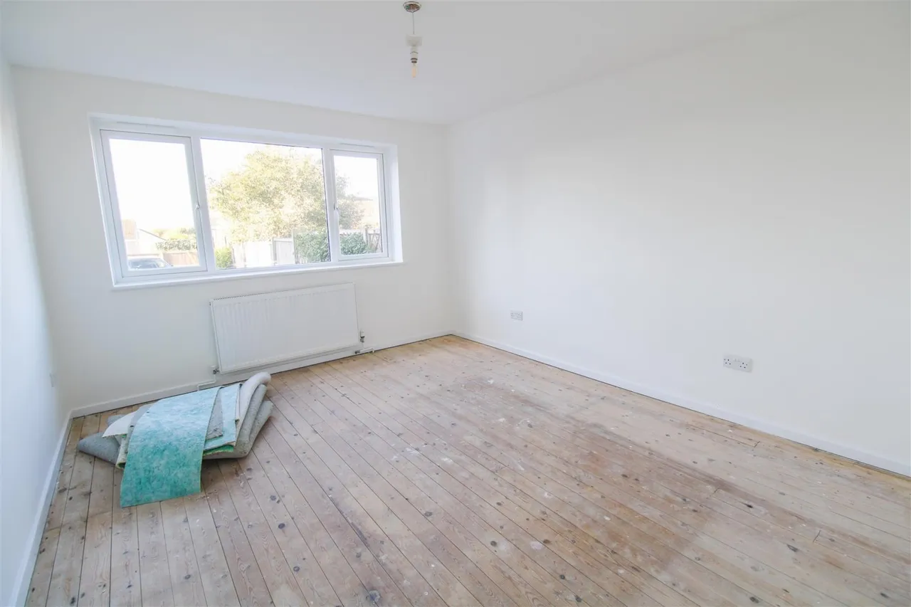 Cloverfield, Harlow, CM18, photo 6