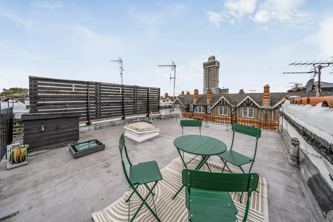 Flat 1, 7-8 Cromwell Crescent, London, photo 6
