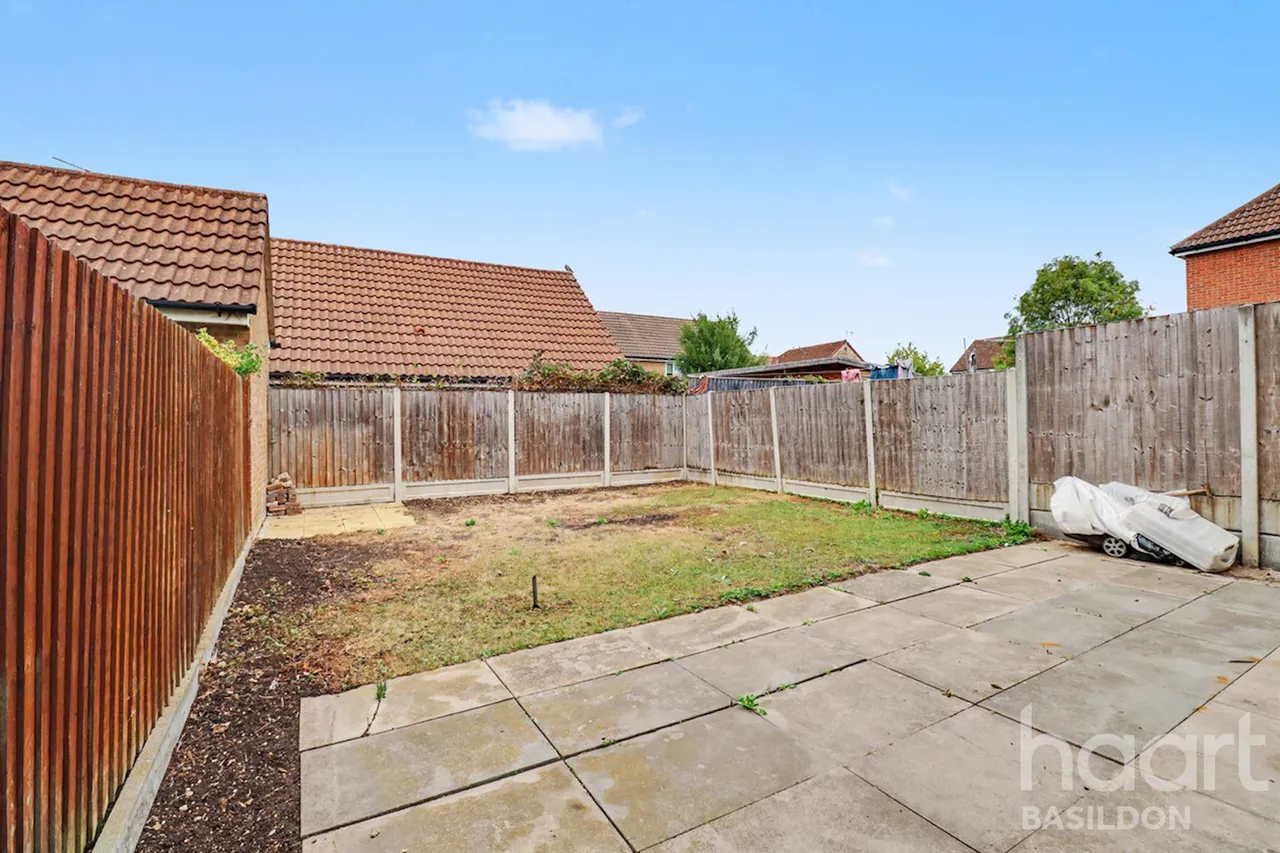 Chancel Close, Basildon, SS15, photo 16
