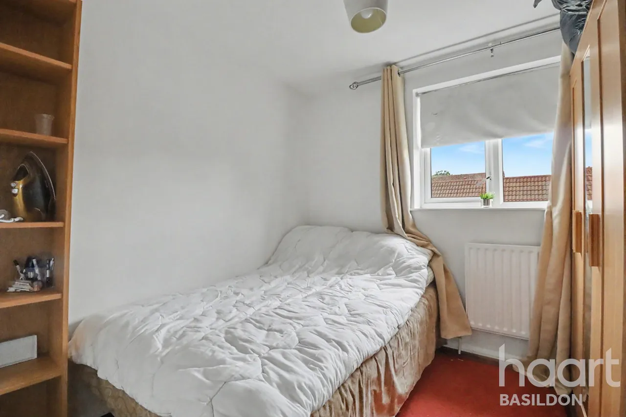 Chancel Close, Basildon, SS15, photo 11