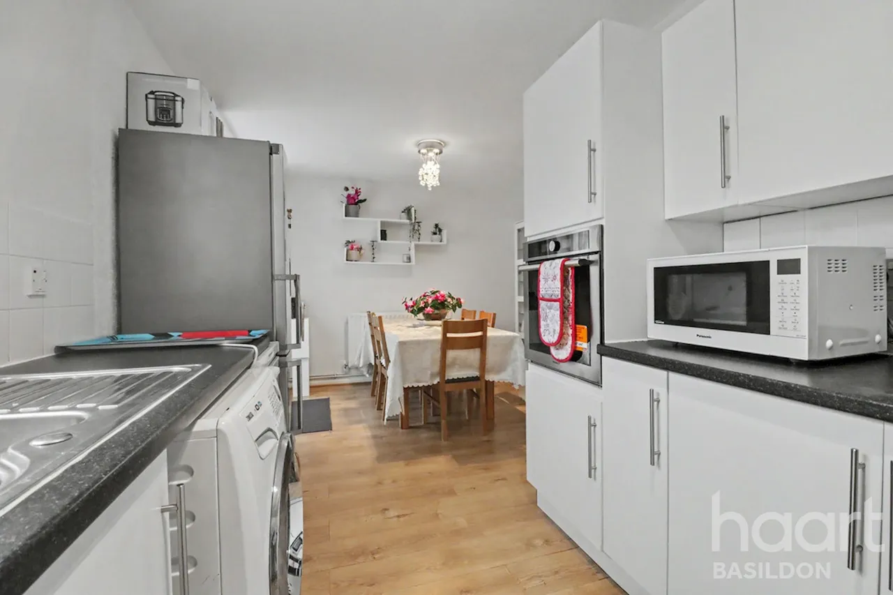 Chancel Close, Basildon, SS15, photo 9