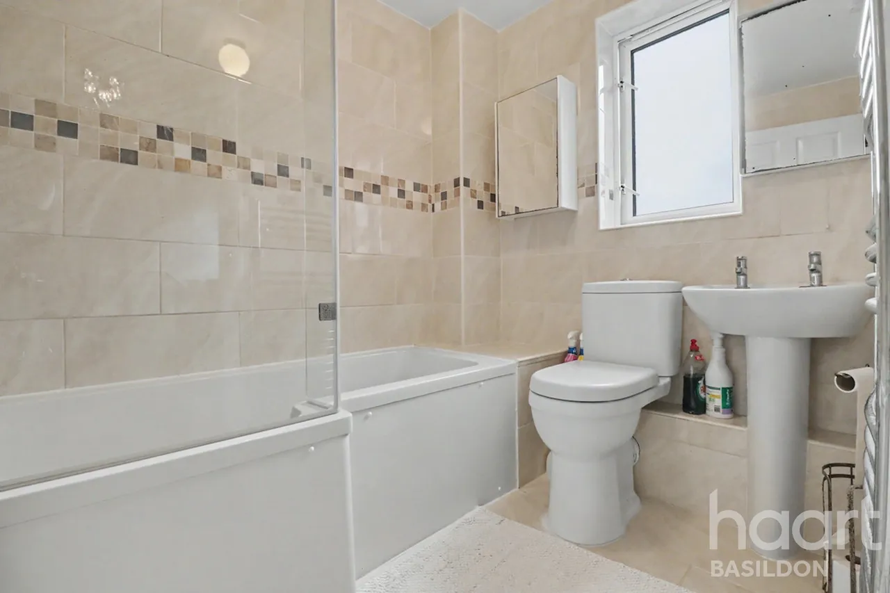 Chancel Close, Basildon, SS15, photo 12