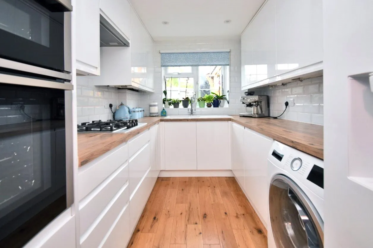 The Green, Burgh Heath, Tadworth, Surrey, KT20, photo 2