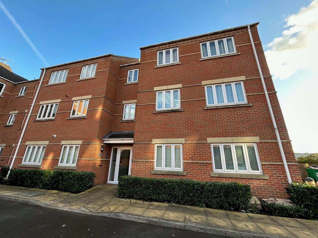 2 bed flat to rent, Kelham Drive, Nottingham, NG5