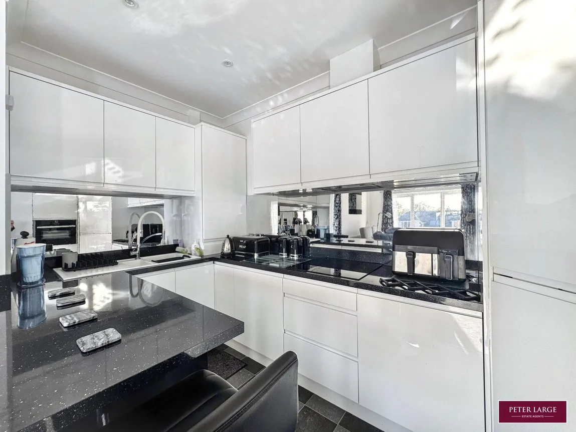 Rhyl Road, Rhuddlan, LL18, photo 11