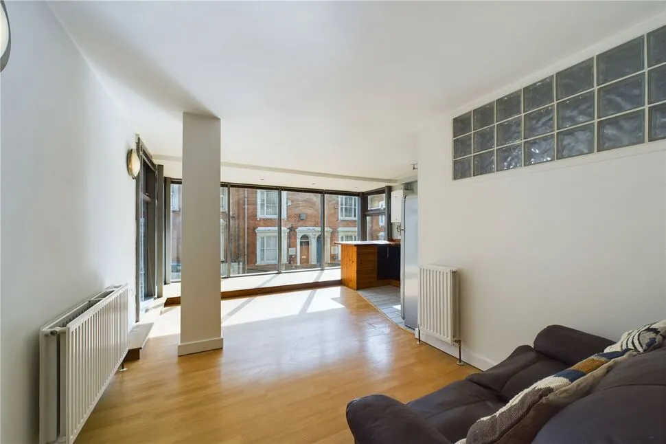 Hazelwood Road, Northampton, NN1, photo 9
